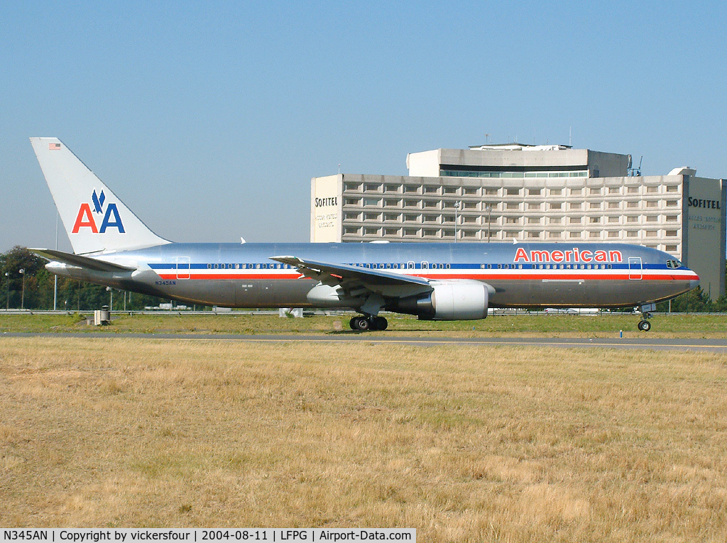 N345AN, 2003 Boeing 767-323(ER) C/N 33084, American Airlines