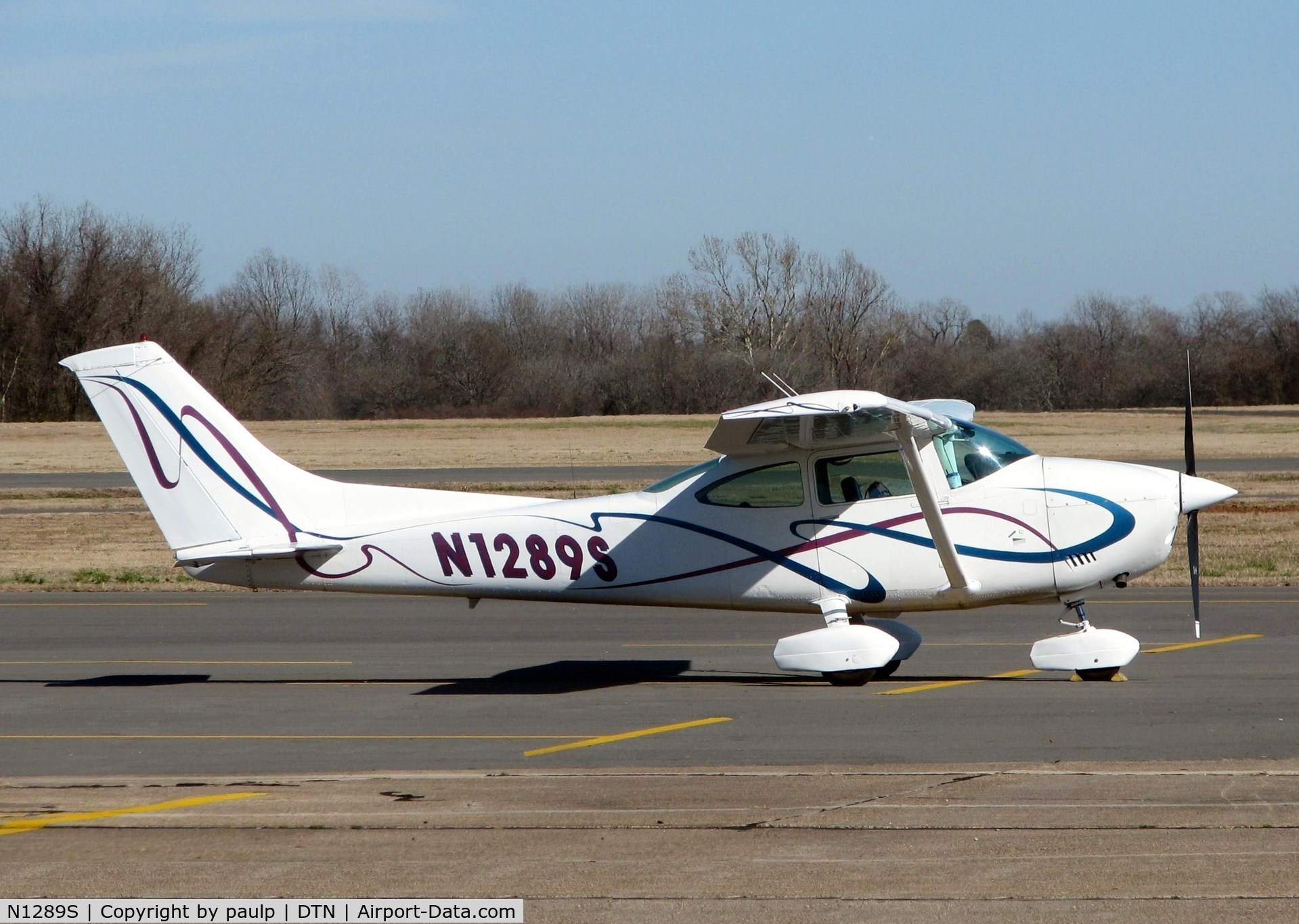 N1289S, 1976 Cessna 182P Skylane C/N 18264856, At Downtown Shreveport.