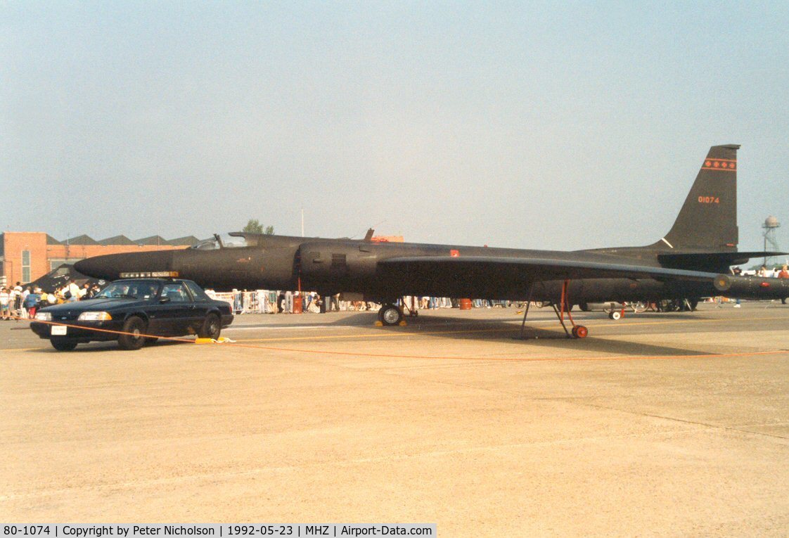 80-1074, 1980 Lockheed U-2R C/N 12-074, U-2R of the 9th Reconnaissance Wing at Beale AFB on display at the 1992 Mildenhall Air Fete.