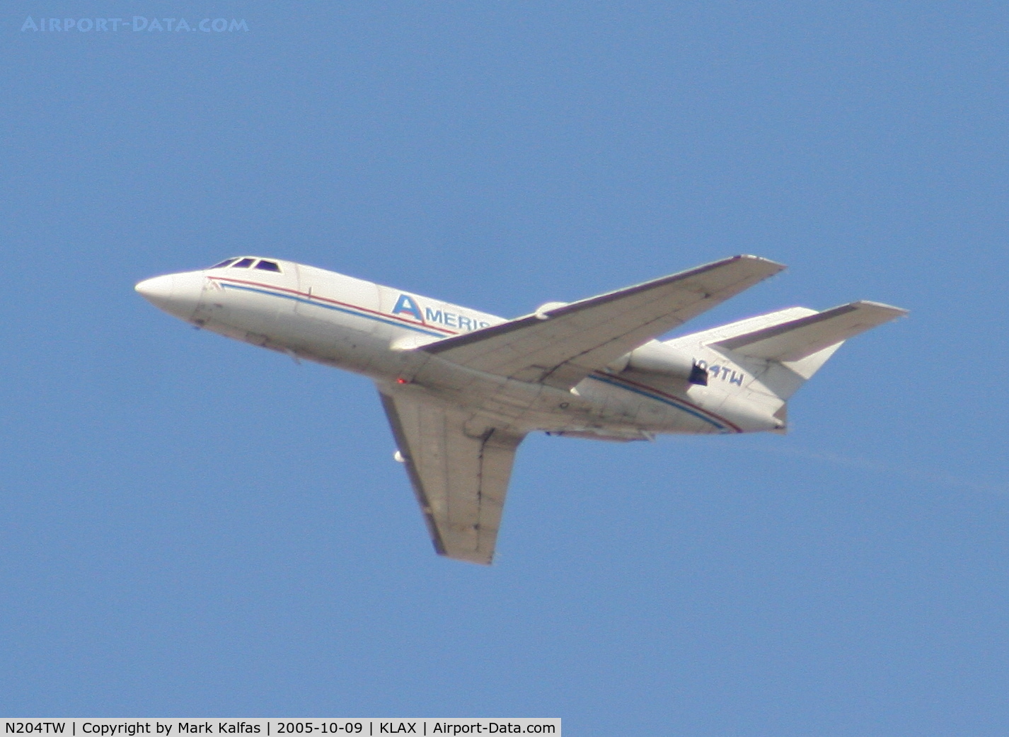 N204TW, 1969 Dassault Falcon (Mystere) 20D C/N 204, Ameristar Falcon 20DC, with a fuel leak on #2 departing 25L KLAX.