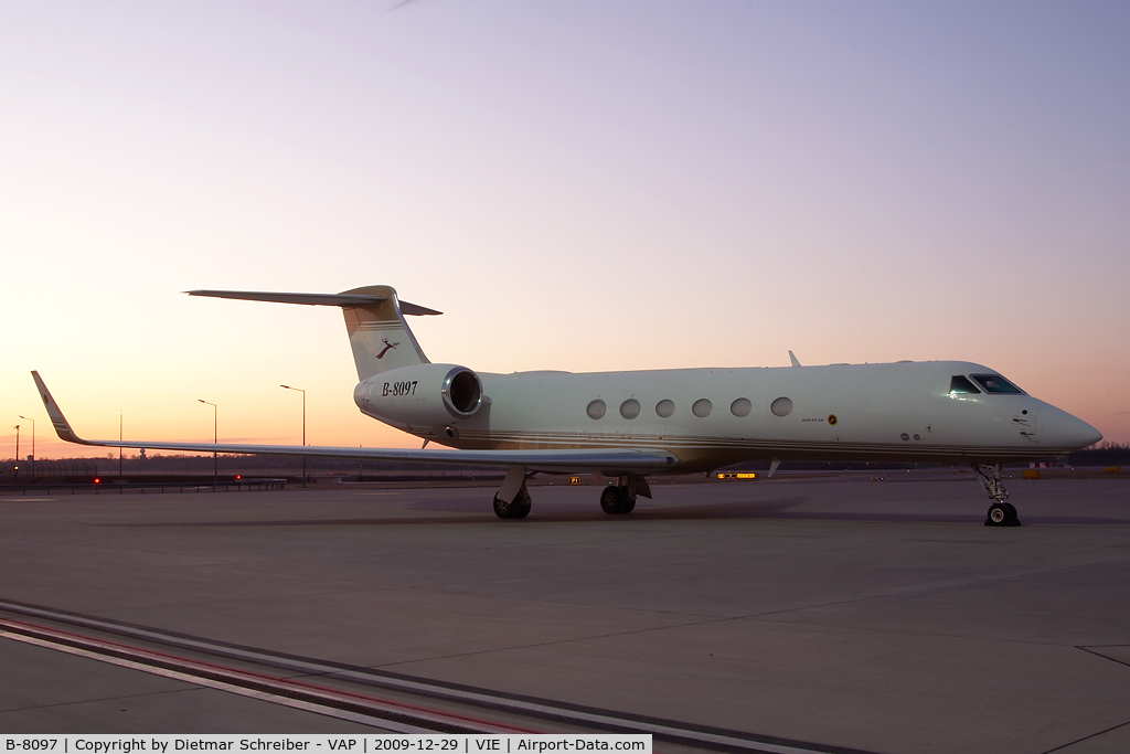 B-8097, 2000 Gulfstream Aerospace G-V C/N 613, Deerjet Gulfstream 5