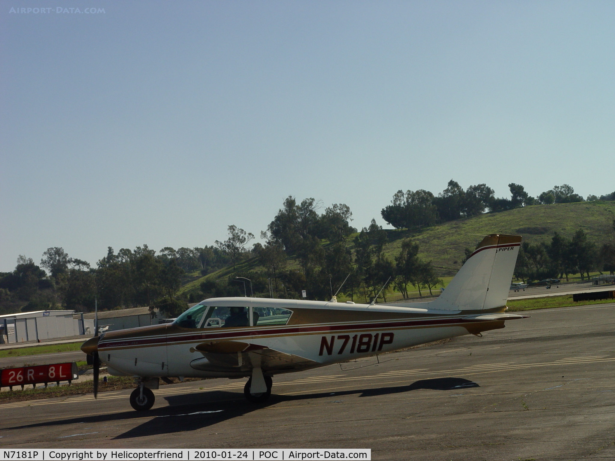 N7181P, 1960 Piper PA-24-250 Comanche C/N 24-2350, Taxiing to hangar northside of Brackett