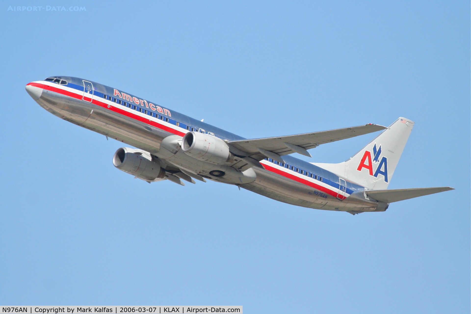 N976AN, 2001 Boeing 737-823 C/N 30099, American Airlines Boeing 737-823, 25R departure KLAX.