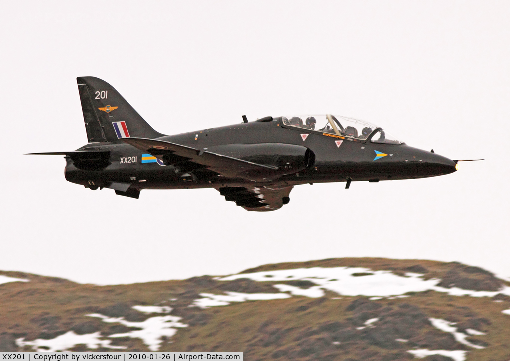 XX201, 1978 Hawker Siddeley Hawk T.1A C/N 048/312048, Royal Air Force. Operated by 208 (R) Squadron. Dunmail Raise, Cumbria.