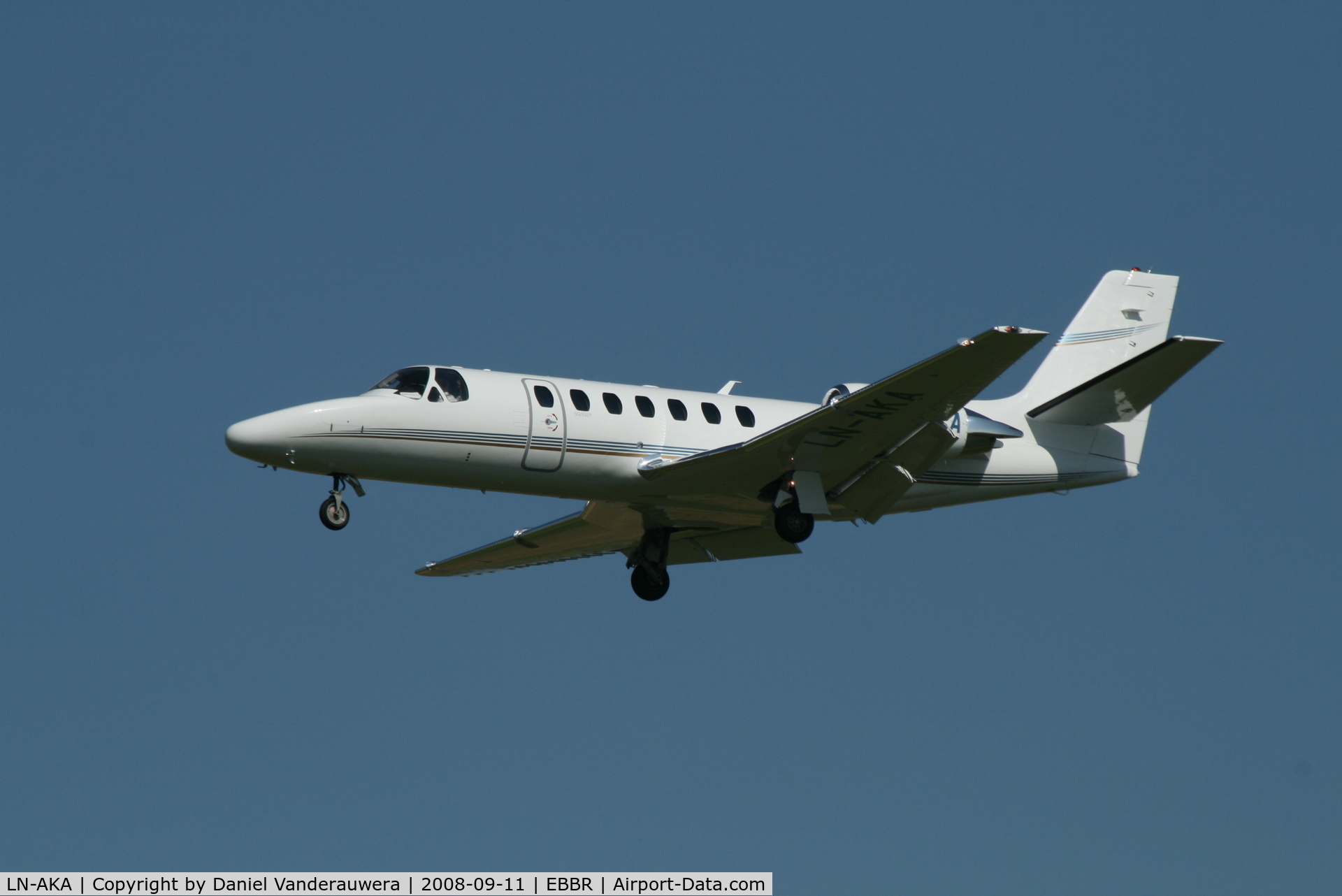 LN-AKA, 2007 Cessna 560 Citation Encore+ C/N 560-0764, Arrival to RWY 25L