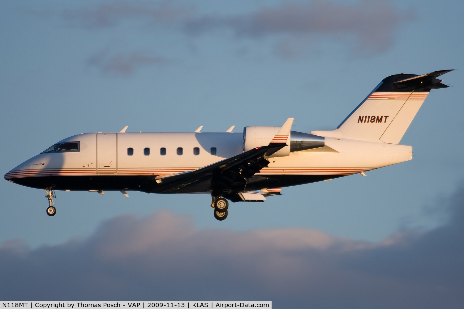 N118MT, 1990 Canadair Challenger 601-3A (CL-600-2B16) C/N 5077, untitled