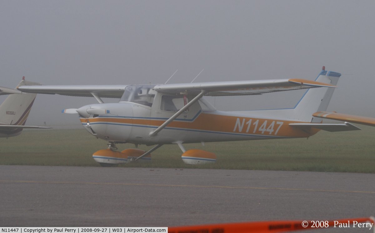 N11447, 1973 Cessna 150L C/N 15075429, Very foggy morning