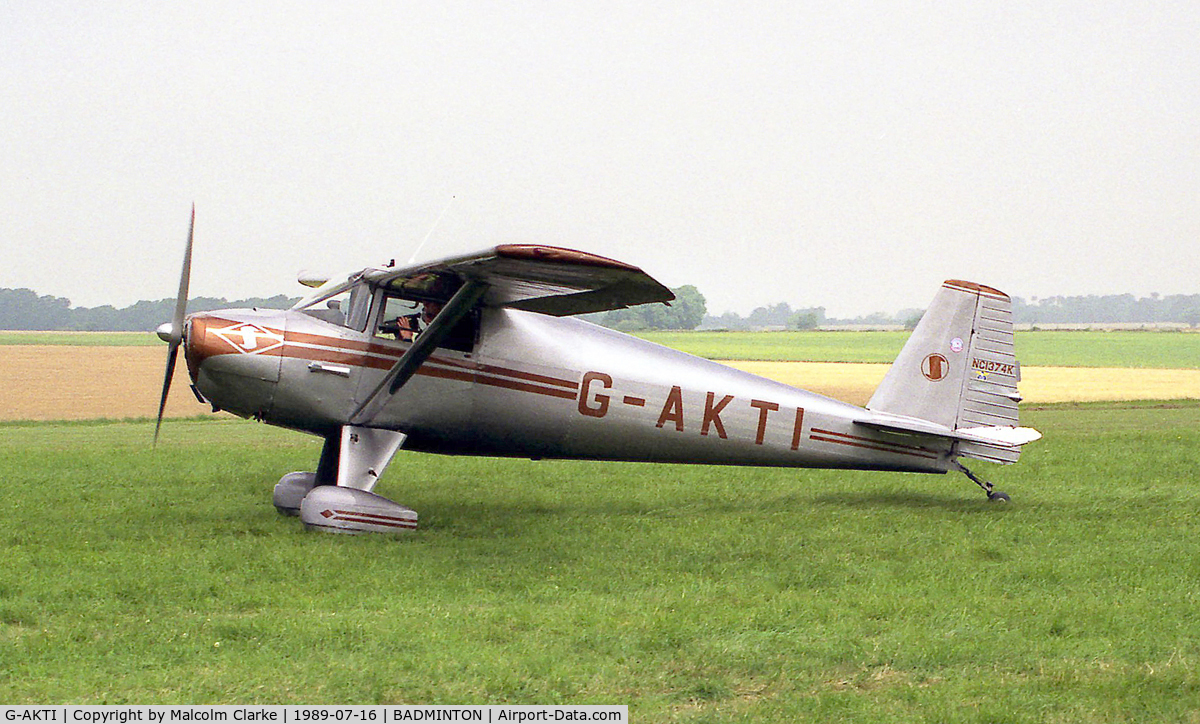 G-AKTI, 1946 Luscombe 8A Silvaire C/N 4101, Luscombe 8A Silvaire at Badminton Air Day, Badminton House in 1989.