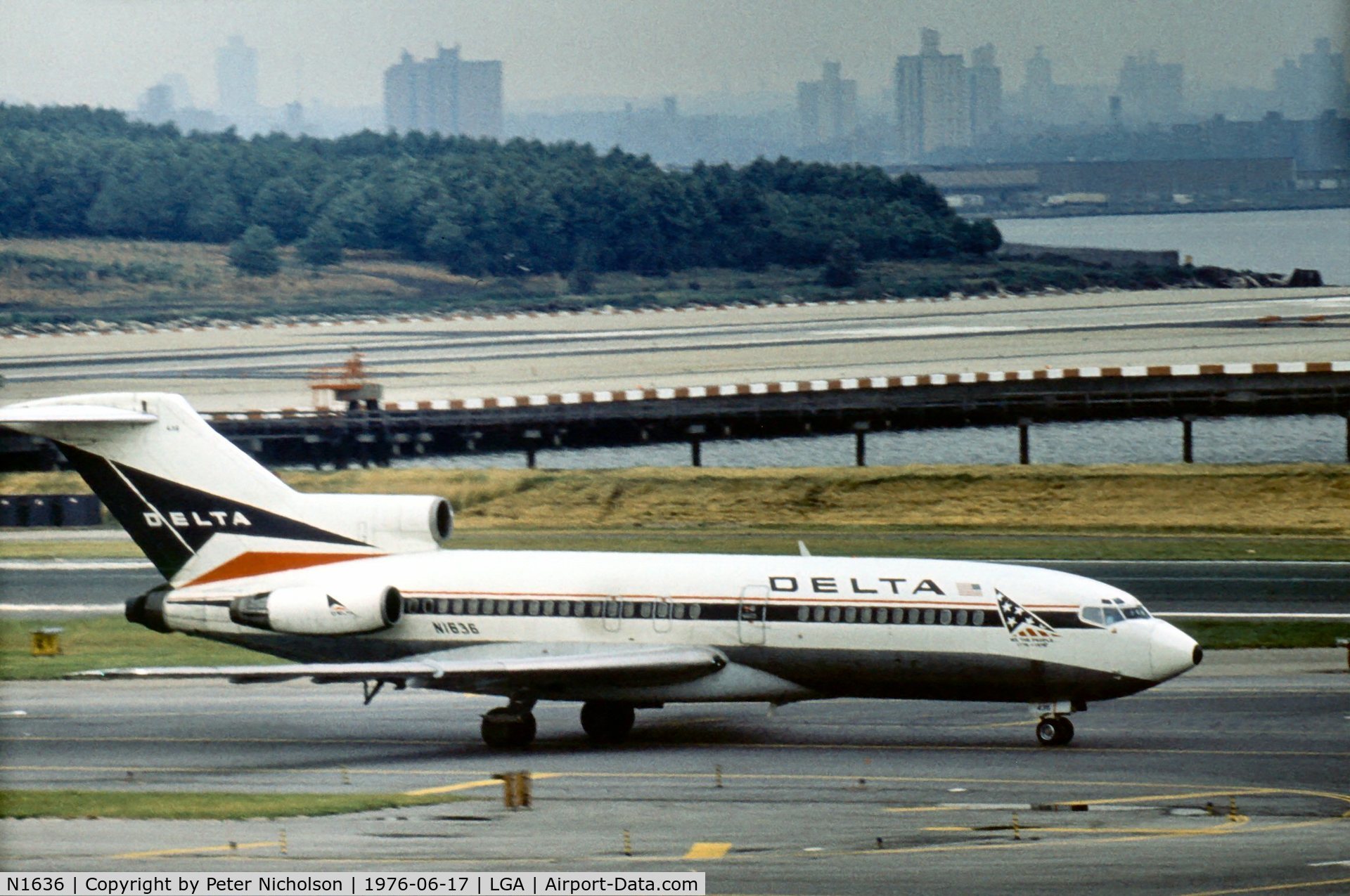 N1636, 1966 Boeing 727-95 C/N 19252, Boeing 727-95 of Delta Air Lines at La Guardia in the Summer of 1976.
