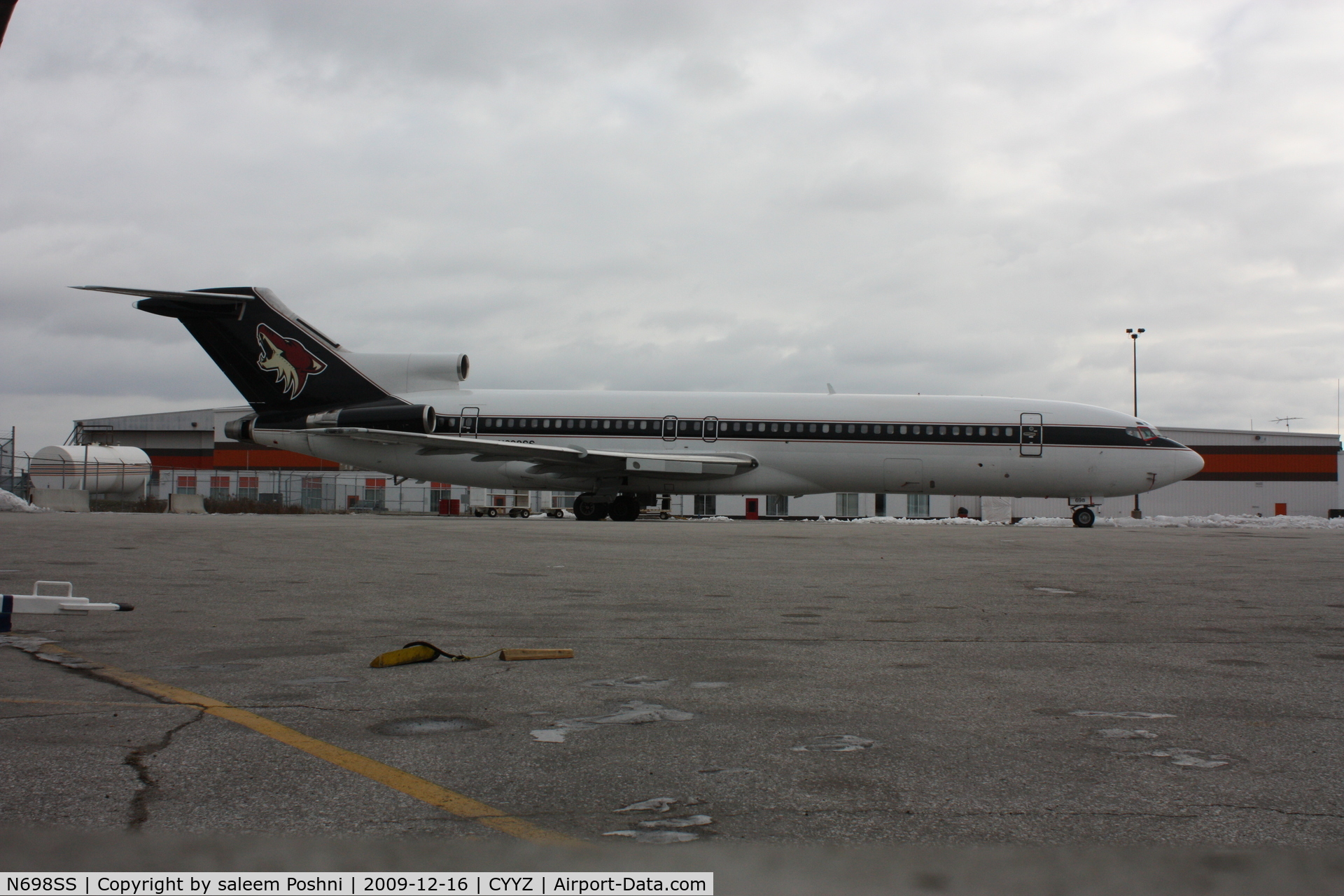N698SS, 1977 Boeing 727-223 C/N 21369, Phoenix Cayotes (Hockey Team)