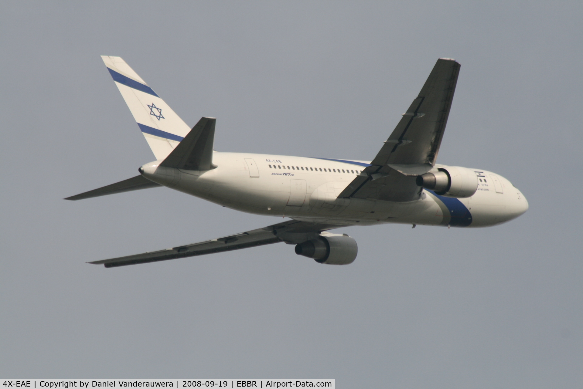 4X-EAE, 1990 Boeing 767-27E/ER C/N 24832, Flight LY334 is taking off from RWY 07R