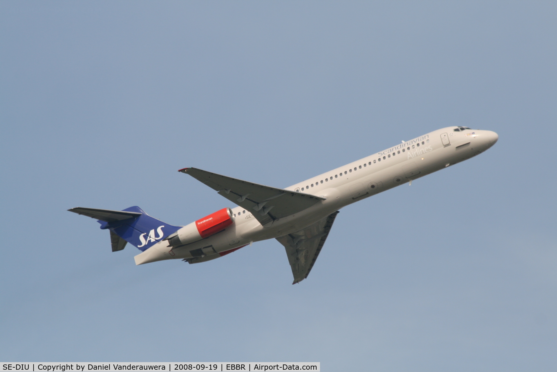 SE-DIU, 1991 McDonnell Douglas MD-87 (DC-9-87) C/N 53011, Flight SK594 is taking off from RWY 07R