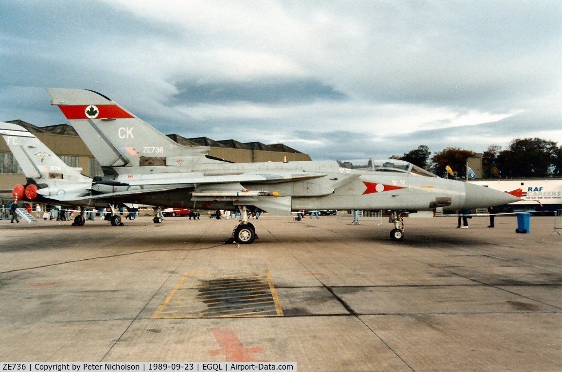 ZE736, 1988 Panavia Tornado F.3 C/N 69/AS051/3300, Tornado F.3 of 5 Squadron on display at the 1989 RAF Leuchars Airshow.