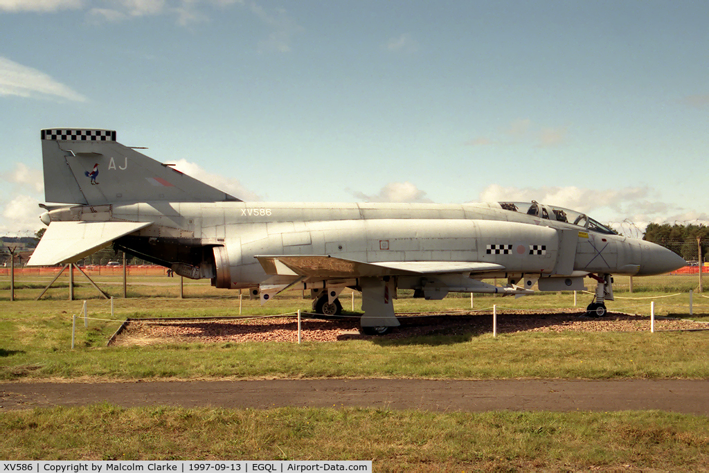 XV586, 1969 McDonnell Douglas Phantom FG1 C/N 3317/9340, McDonnell Douglas Phantom FG1 at RAF Leuchars in 1997.