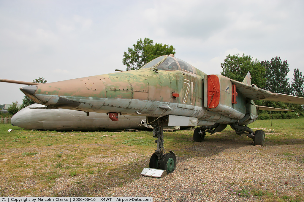 71, Mikoyan-Gurevich MiG-27K C/N 61912507006, Mikoyan-Gurevich MiG-27K at Newark Air Museum, Winthorpe in 2006.