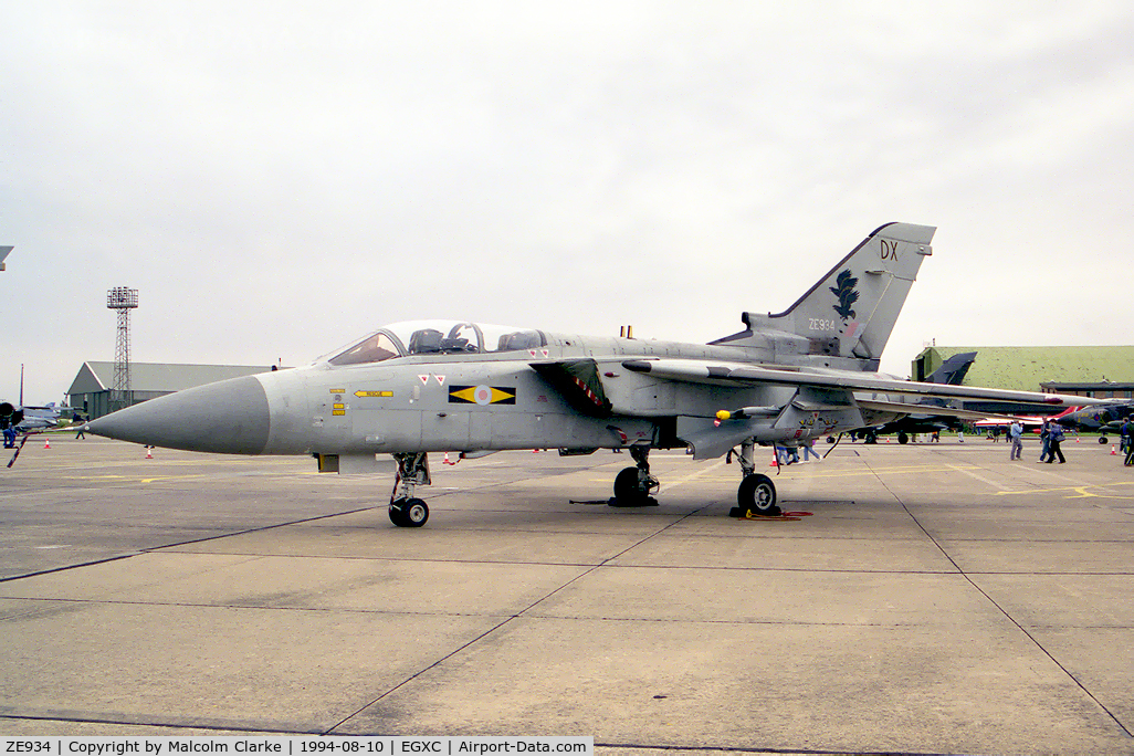 ZE934, 1989 Panavia Tornado F.3 C/N 3362, Panavia Tornado F3(T) from RAF No 11 Sqn, Leeming at RAF Coningsby's Photocall 94.