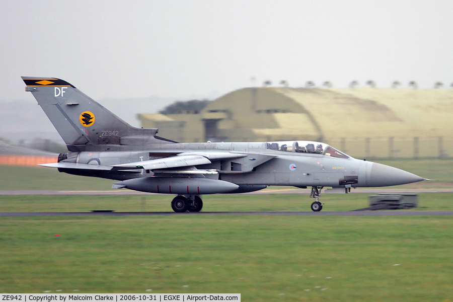 ZE942, 1989 Panavia Tornado F.3 C/N 3370, Panavia Tornado F3 at the disbanding of 11 Sqn RAF Leeming in 2006.