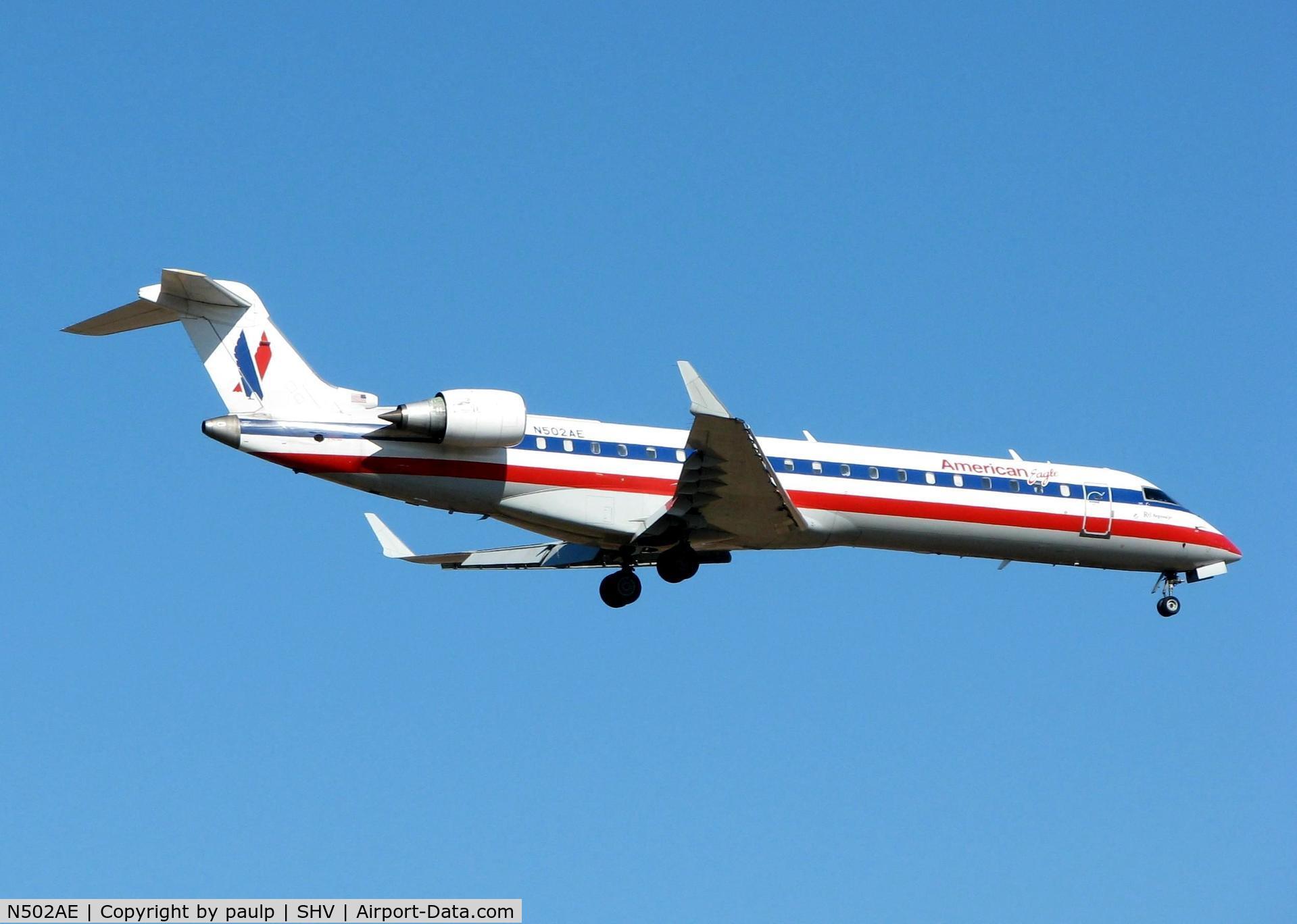 N502AE, 2001 Canadair CL-600-2C10 Regional Jet CRJ-701ER C/N 10018, Landing on runway 05 at Shreveport Regional.
