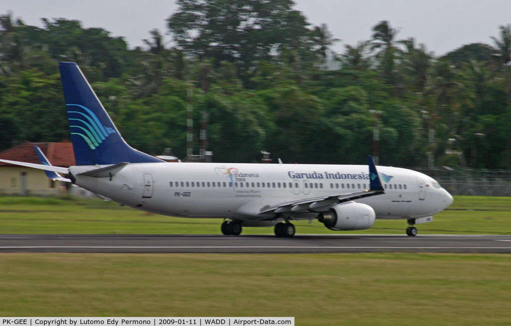 PK-GEE, 2002 Boeing 737-8CX C/N 32361, Garuda Indonesia