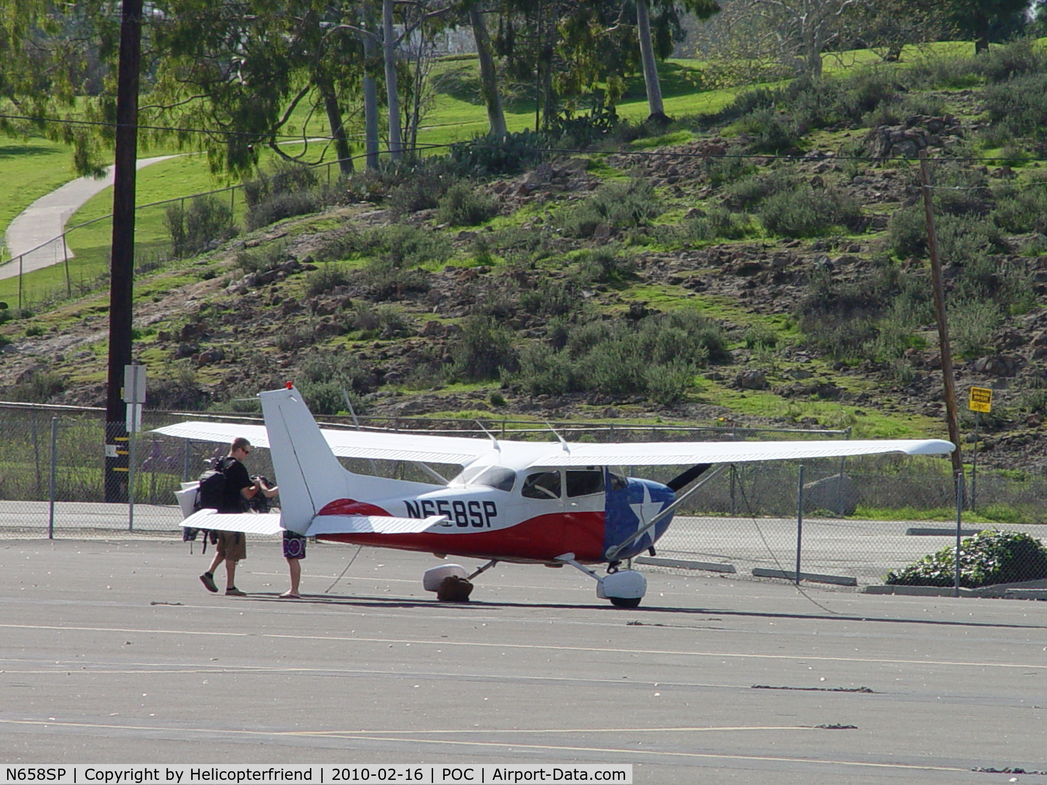 N658SP, 1999 Cessna 172S C/N 172S8063, Parked in transient parking