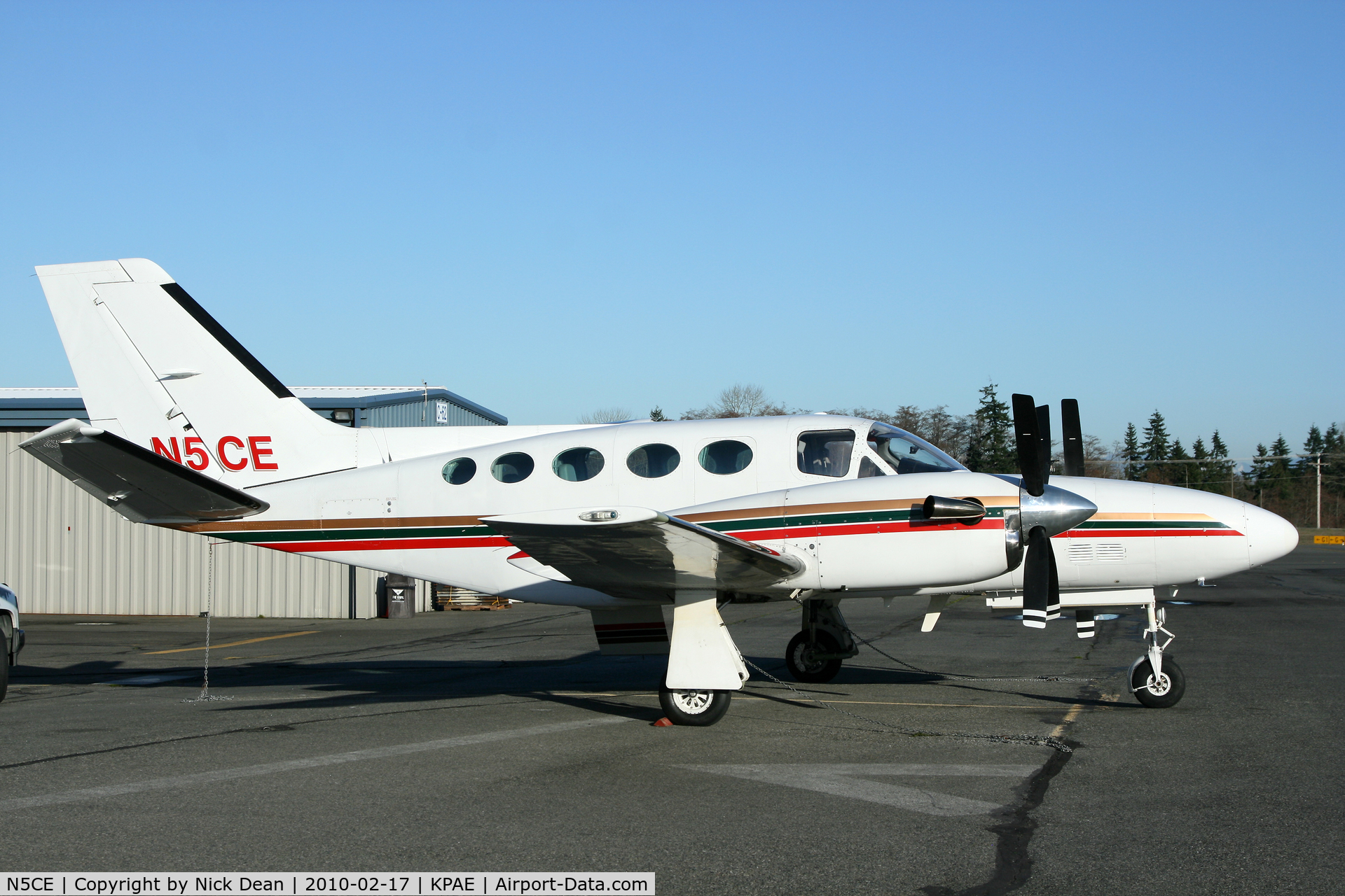 N5CE, 1981 Cessna 425 Conquest I C/N 425-0135, KPAE Arrived at Sunquest Air Specialties for paint today