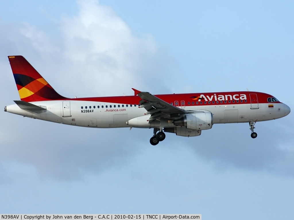 N398AV, 2009 Airbus A320-214 C/N 3988, Avianca A 320-214  N398AV (3988) @ TNCC / CUR