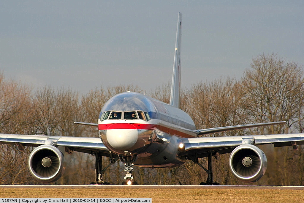 N197AN, 2001 Boeing 757-223 C/N 32391/988, American Airlines