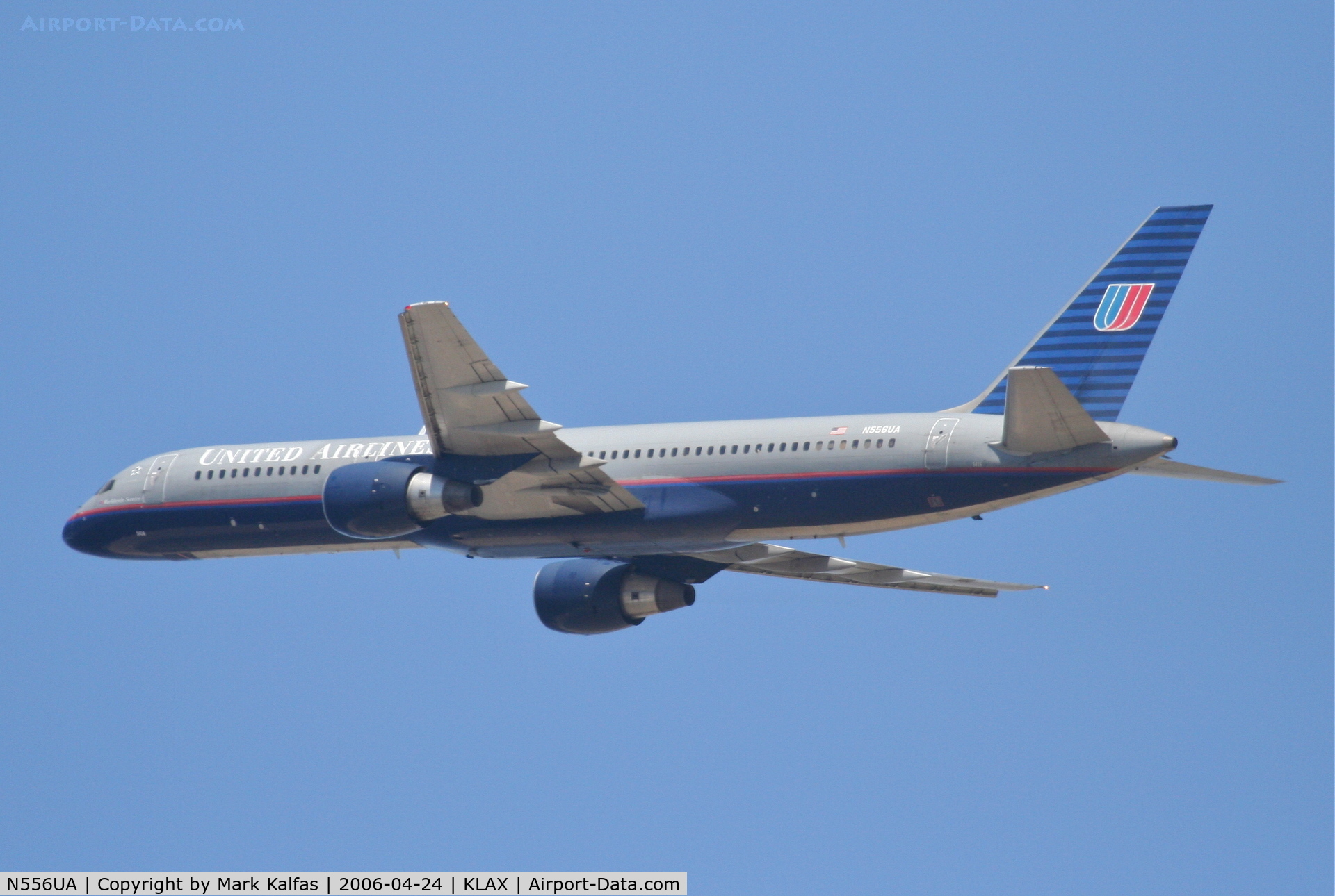 N556UA, 1992 Boeing 757-222 C/N 26650, United Airlines Boeing 757-222, N556UA 25R departure KLAX.
