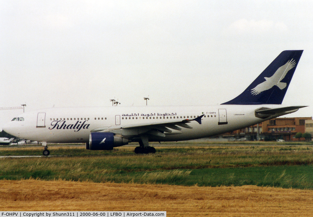 F-OHPV, 1987 Airbus A310-324 C/N 449, Lining up rwy 33R for departure...