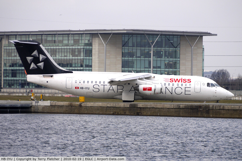 HB-IYU, 2000 British Aerospace Avro 146-RJ100 C/N E3379, Swiss Airlines Bae 146 at London City