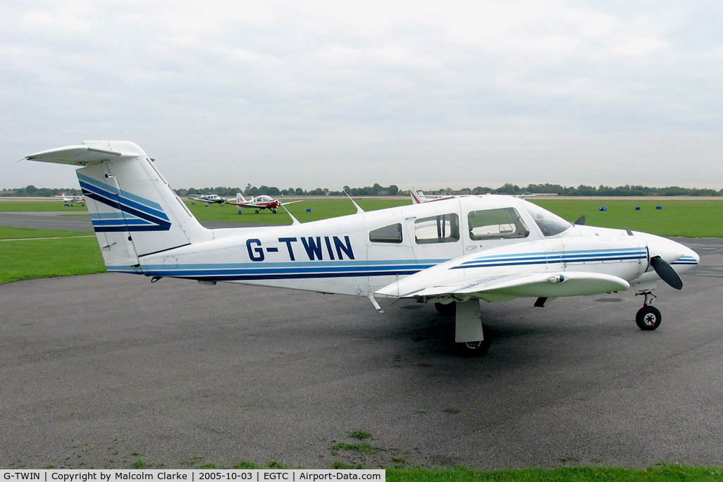 G-TWIN, 1978 Piper PA-44-180 Seminole C/N 44-7995072, Piper PA-44-180 Seminole at Cranfield Airport, UK in 2005.