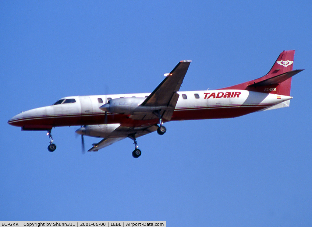 EC-GKR, 1985 Fairchild SA-227AC Metro III C/N AC-620, Landing rwy 25
