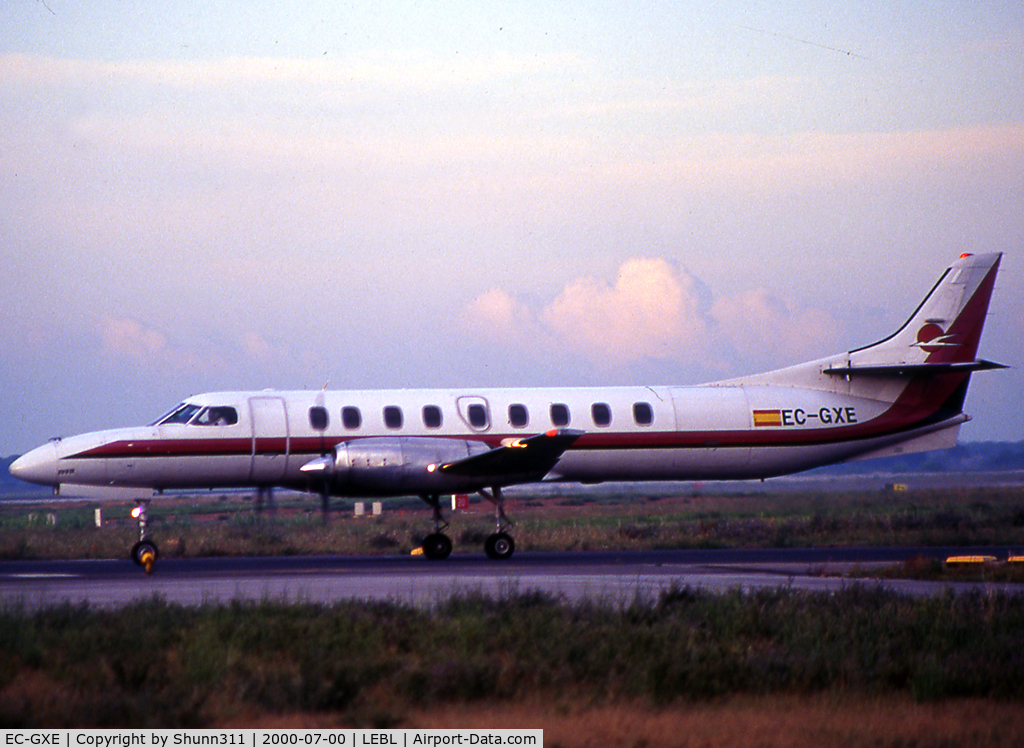 EC-GXE, Fairchild SA-227AC Metro III C/N AC-694, Lining up rwy 20 for departure...