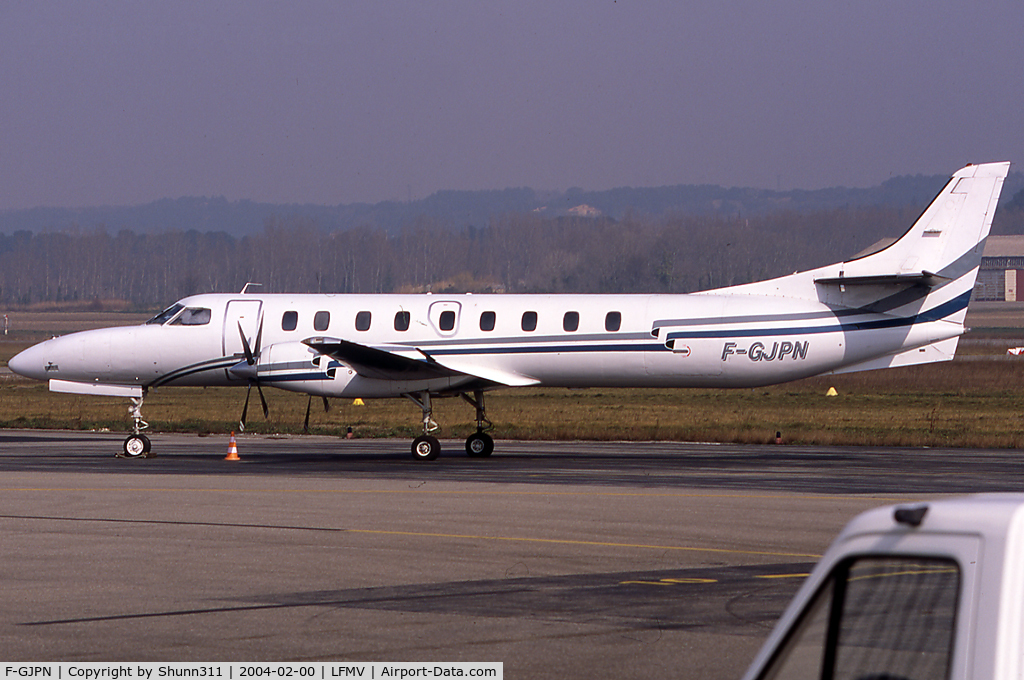 F-GJPN, 1990 Fairchild SA-227AC Metro III C/N AC-757B, At the airport...