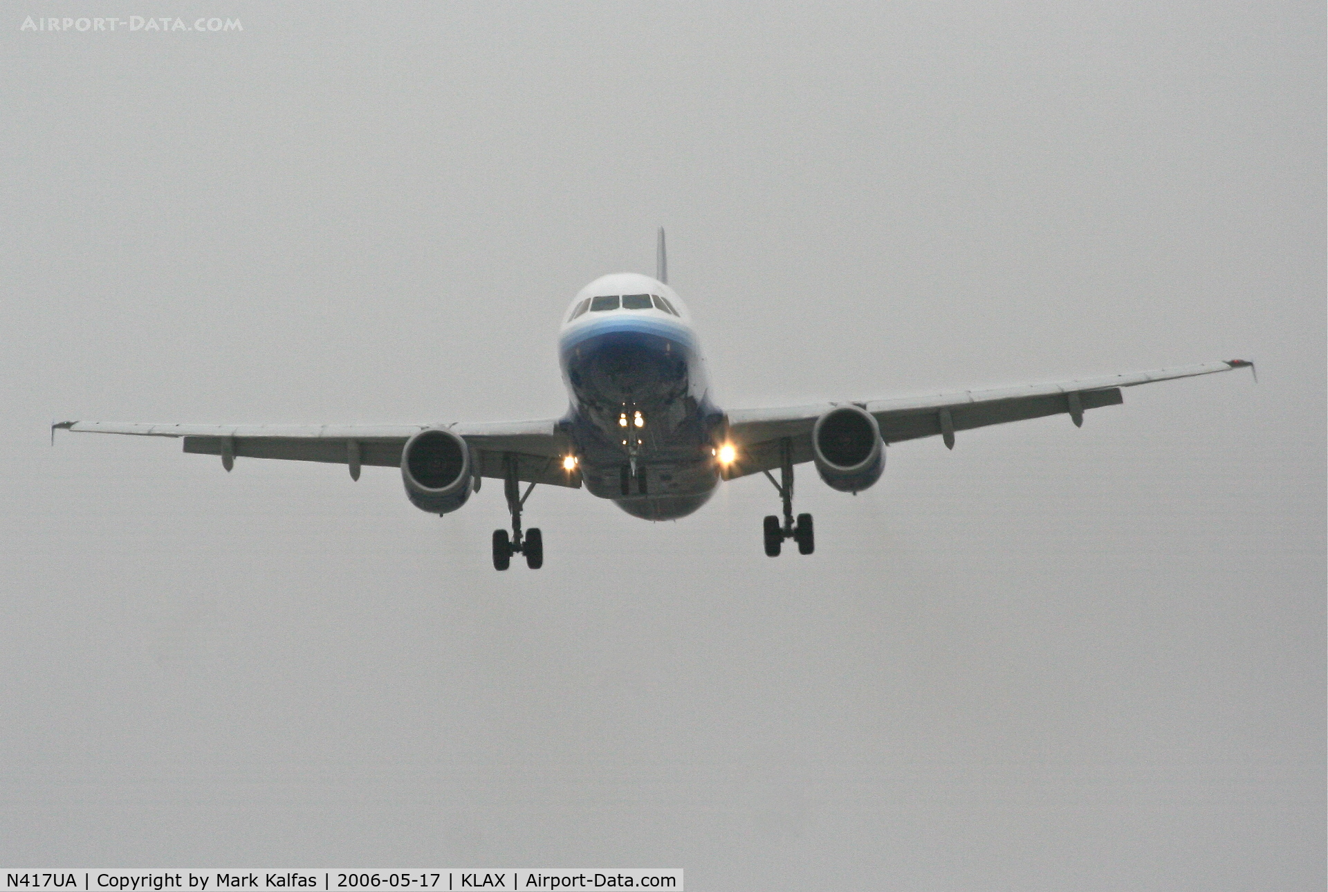 N417UA, 1994 Airbus A320-232 C/N 483, United Airlines Airbus A320-232, N417UA 25L approach KLAX.