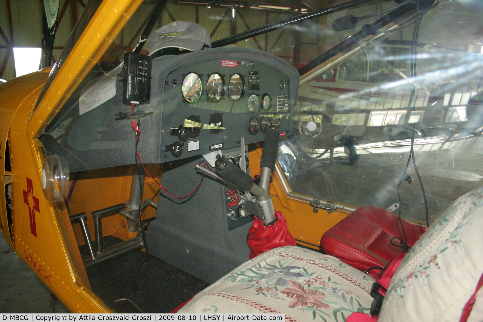 D-MBCG, 2010 Aeroprakt A-22L Foxbat C/N 332, Szombathely Airport - Aeroprakt-22L Cocpit