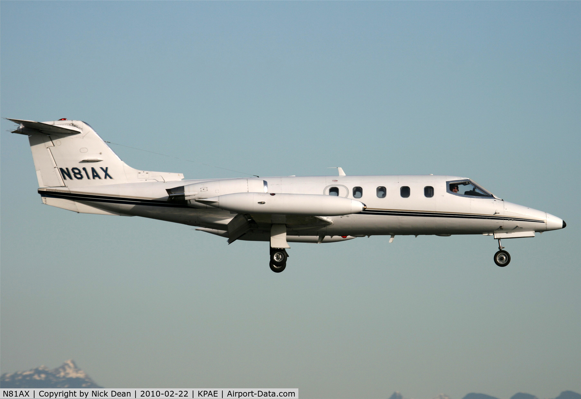 N81AX, 1979 Gates Learjet 25D C/N 279, KPAE