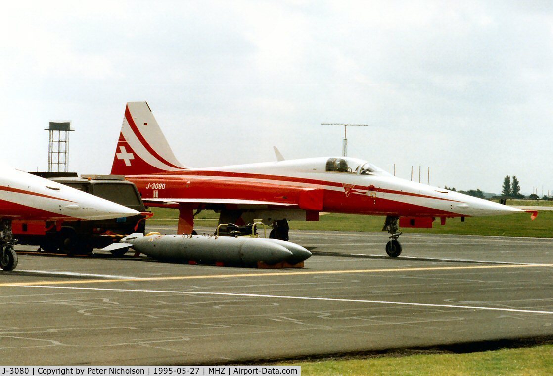 J-3080, Northrop F-5E Tiger II C/N L.1080, F-5E of the Patrouille Suisse display team on the flight-line at the 1995 Mildenhall Air Fete.