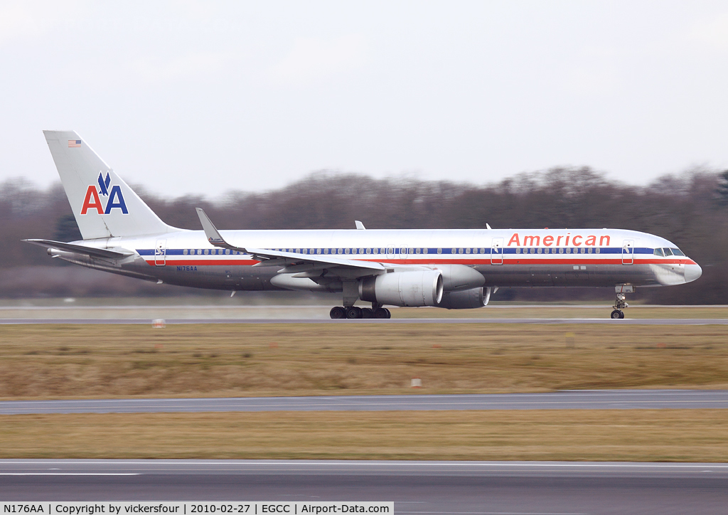 N176AA, 2001 Boeing 757-223 C/N 32395/994, American Airlines