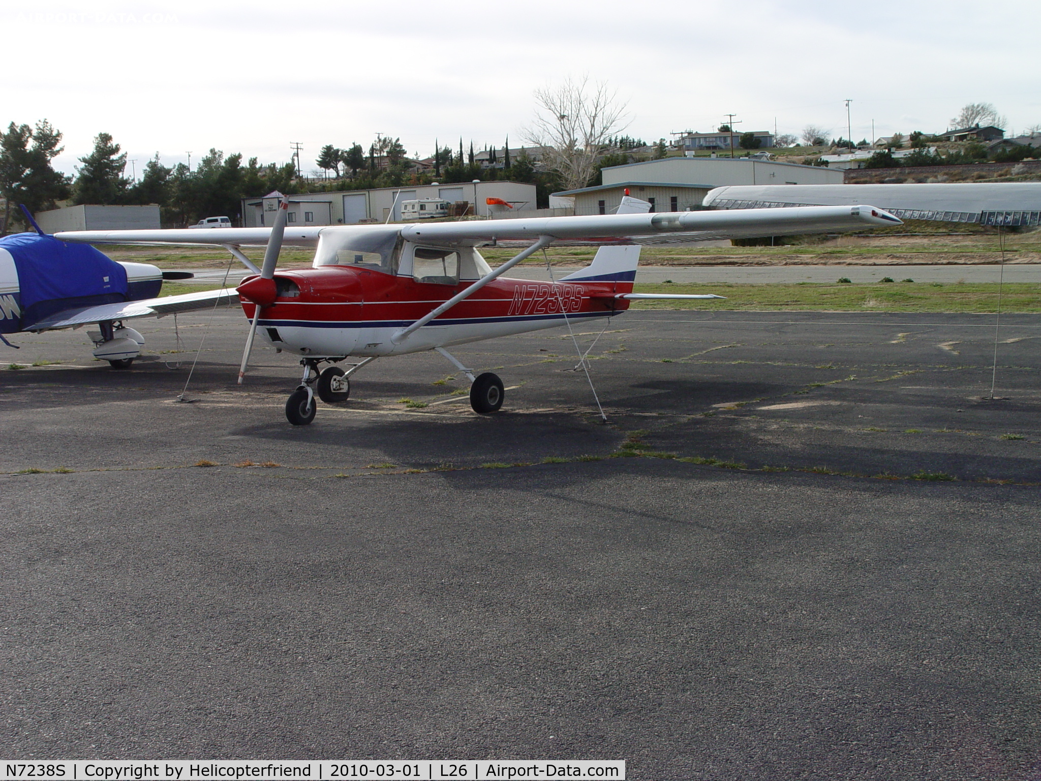 N7238S, 1967 Cessna 150H C/N 15067938, Parked at Hesperia Airport