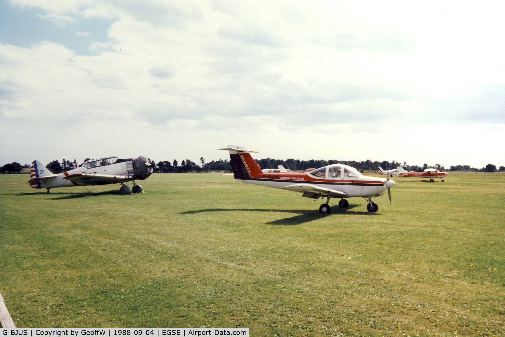 G-BJUS, 1980 Piper PA-38-112 Tomahawk Tomahawk C/N 38-80A0065, A visitor from The Panshanger School of Flying. Harvard G-BICE in the background.