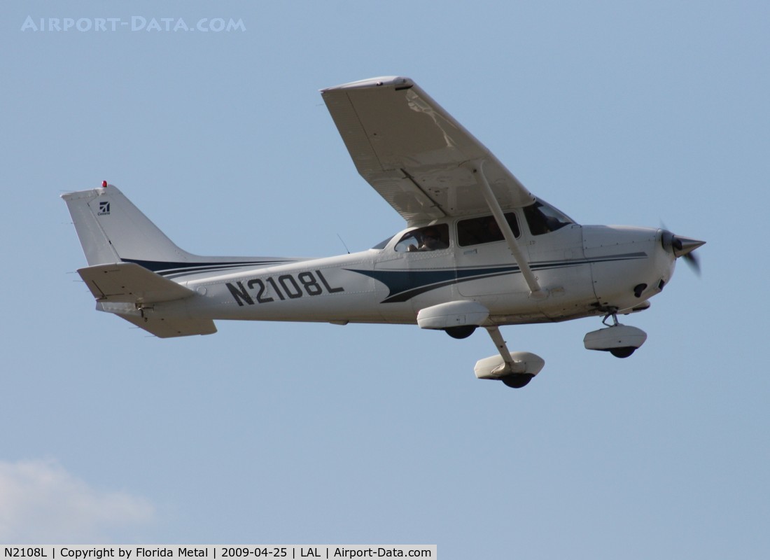 N2108L, 2004 Cessna 172S C/N 172S9605, Cessna 172S
