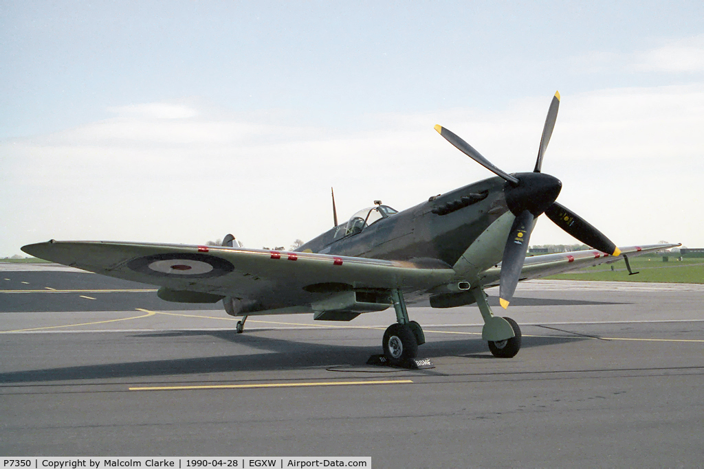 P7350, 1940 Supermarine 329 Spitfire IIa C/N CBAF.14, Supermarine 329 Spitfire Mk2A. From the RAF's Battle of Britain Memorial Flight, Coningsby and seen at RAF Waddington's Photocall 1990.