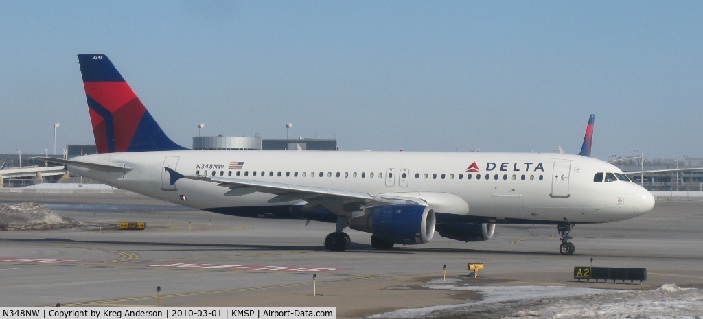 N348NW, 1993 Airbus A320-212 C/N 410, Taxiing to runway 30L for departure.