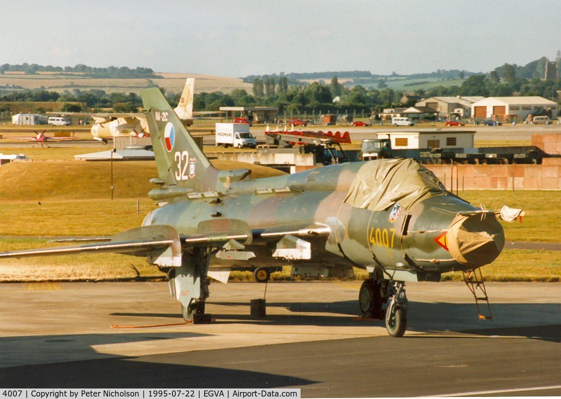 4007, Sukhoi Su-22M-4 C/N 40407, Su-22M-4 Fitter of 321 Squadron Czech Air Force on the flight-line at the 1995 Intnl Air Tattoo at RAF Fairford.