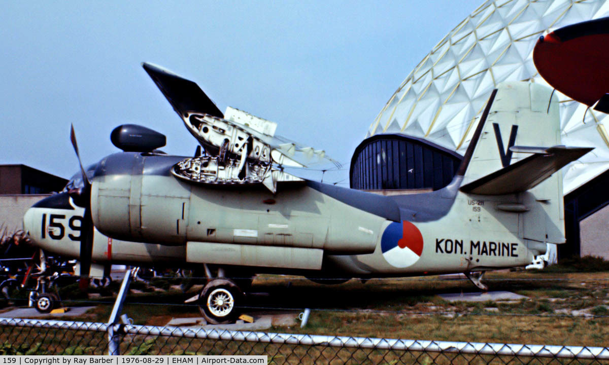159, Grumman US-2N Tracker C/N 720, Seen here dispayed outside the old Aviadrome Museum at Schiphol Airport before being moved to Lelystad where the Museum is now based. Image taken from a slide.