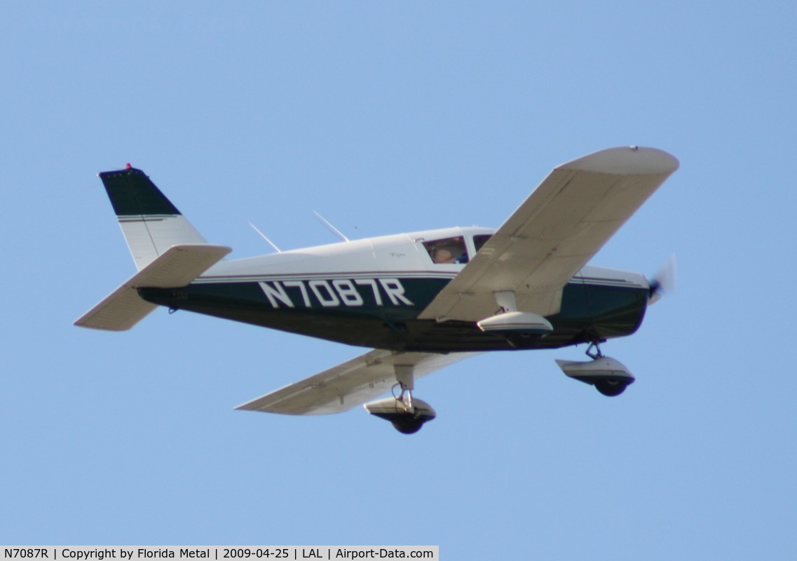 N7087R, 1966 Piper PA-28-140 C/N 28-21790, PA-28-140