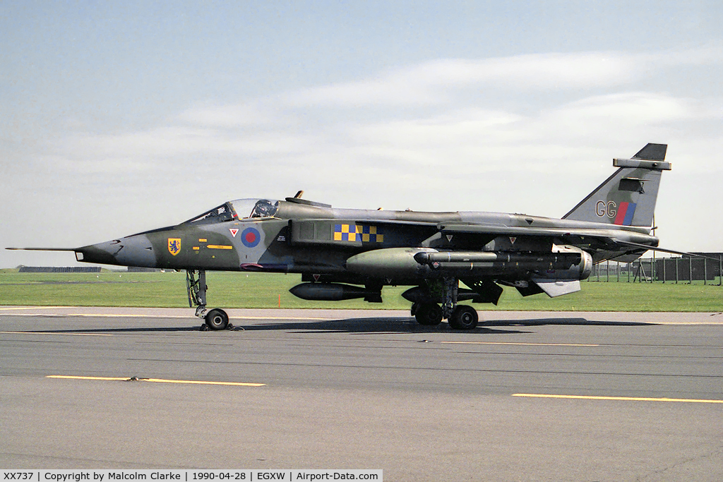 XX737, 1974 Sepecat Jaguar GR.1A C/N S.34, Sepecat Jaguar GR1A from RAF No 54 Sqn, Coltishall at RAF Waddington Photocall 1990