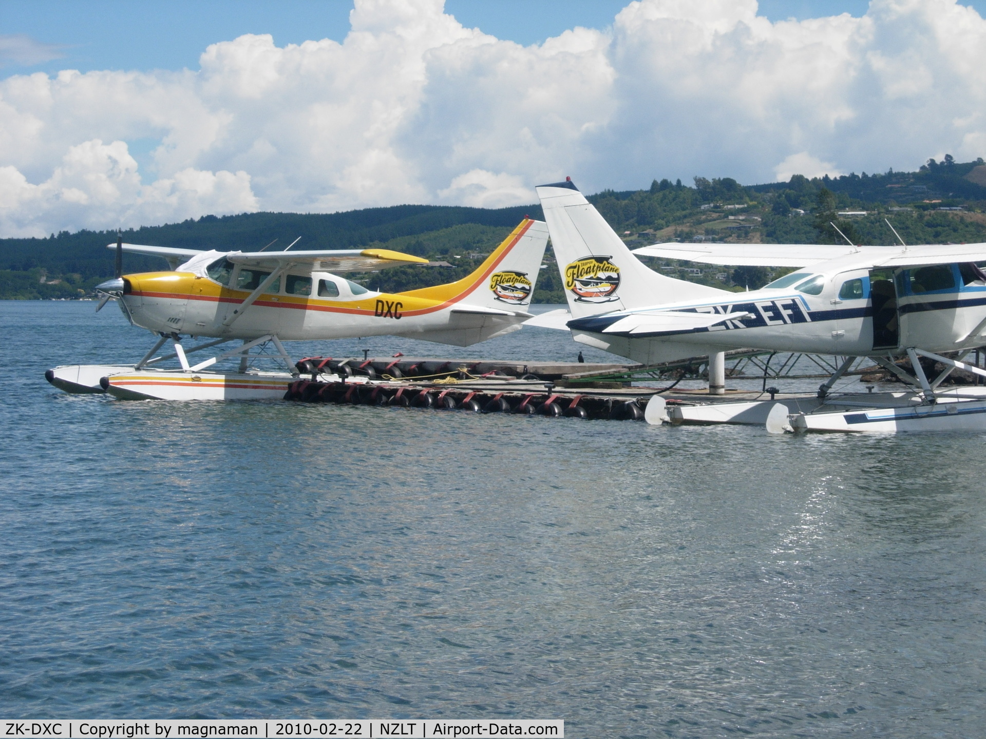 ZK-DXC, Cessna U206F Stationair C/N U20602986, With sister aircraft on Lake Taupo jetty