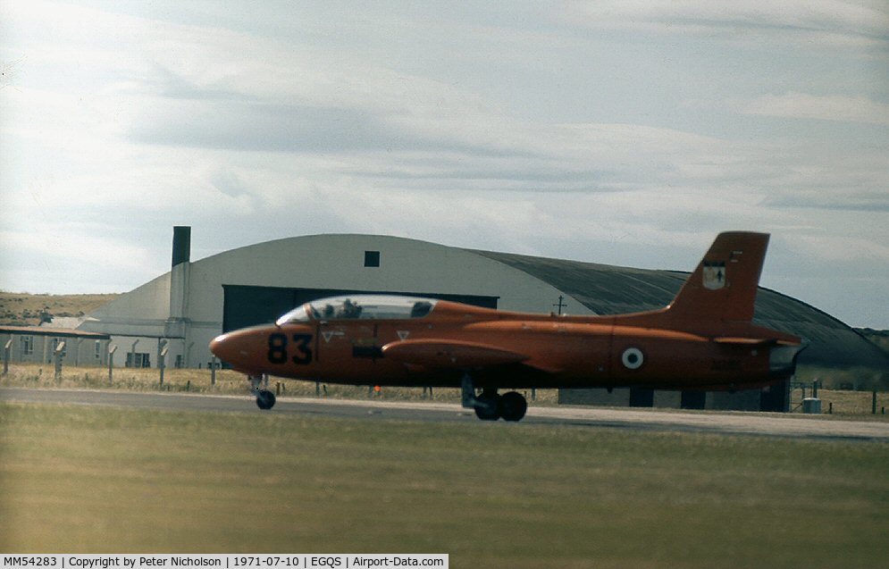 MM54283, Aermacchi MB-326G C/N 6448/189, MB.326G of Italian Air Force test unit landing after displaying at the 1971 RNAS Lossiemouth Airshow.